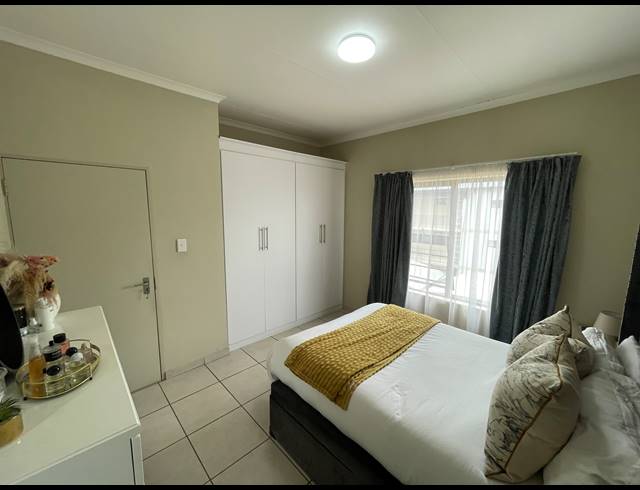 2 BEDROOM APARTMENT FOR SALE IN BRENTWOOD PARK